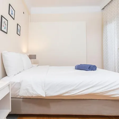 Houseloft Forum Premium Apartment