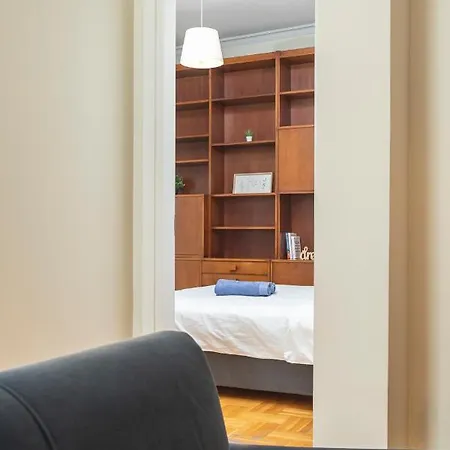 Houseloft Forum Premium Apartament *