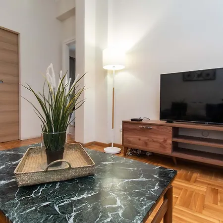 Houseloft Forum Premium Apartmán *